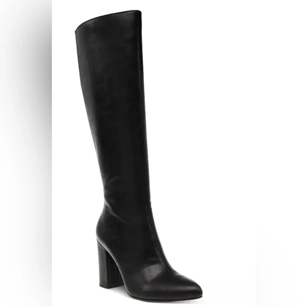 Wild Pair Black Boots Size 9
